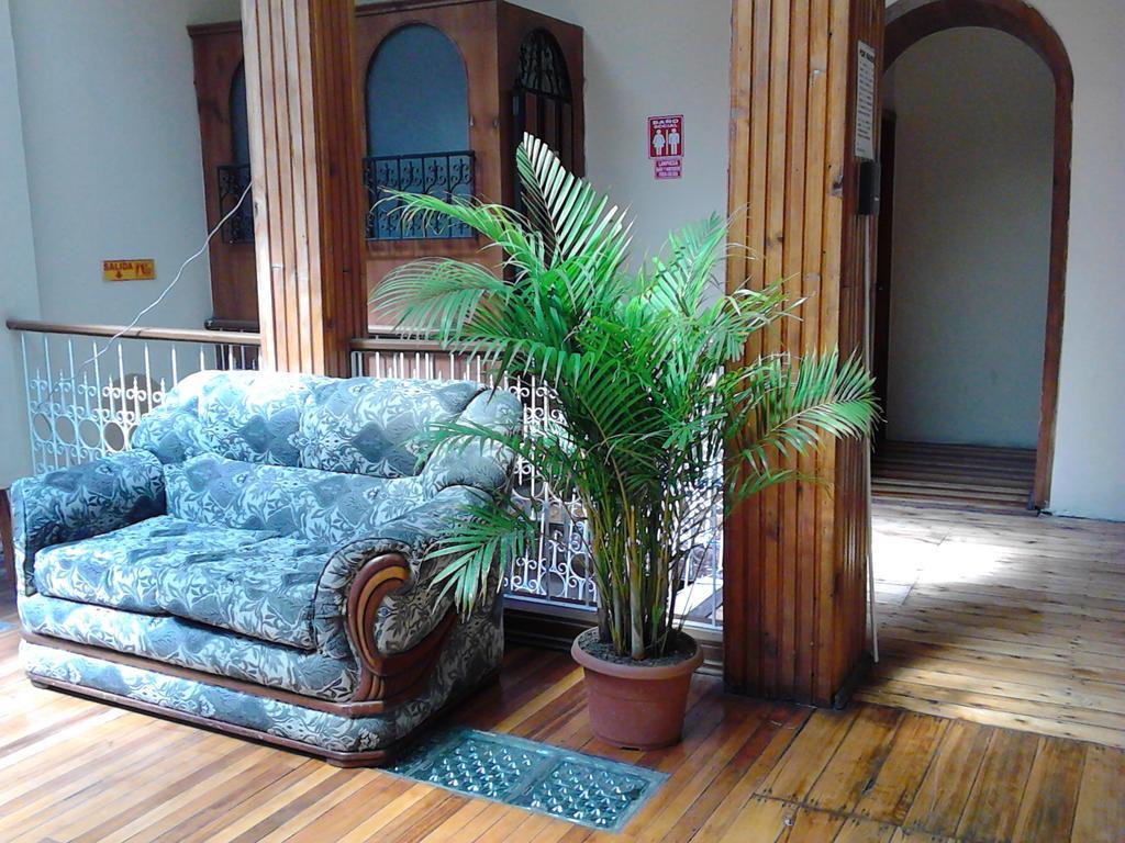 The Travel House Hotell Quito Exteriör bild