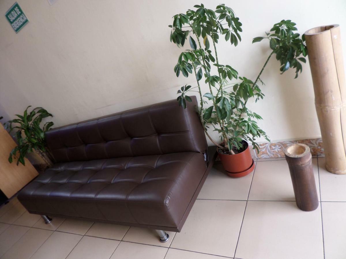The Travel House Hotell Quito Exteriör bild