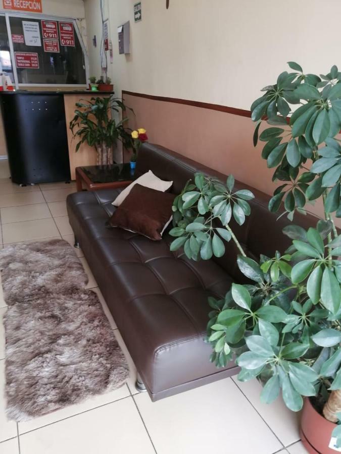 The Travel House Hotell Quito Exteriör bild